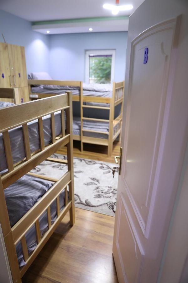 City Park Hostel 프리슈티나 외부 사진