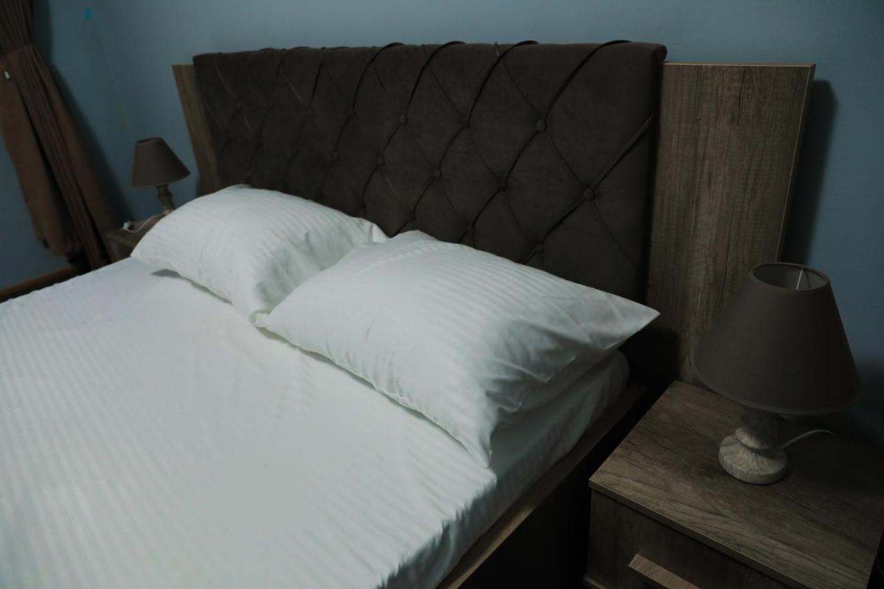 City Park Hostel 프리슈티나 외부 사진