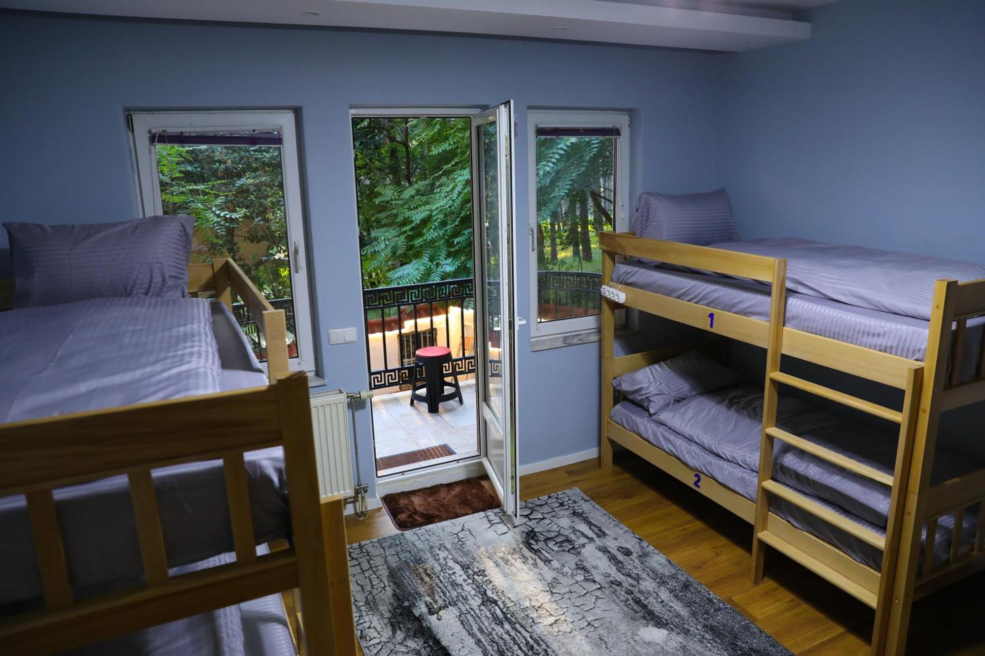 City Park Hostel 프리슈티나 외부 사진